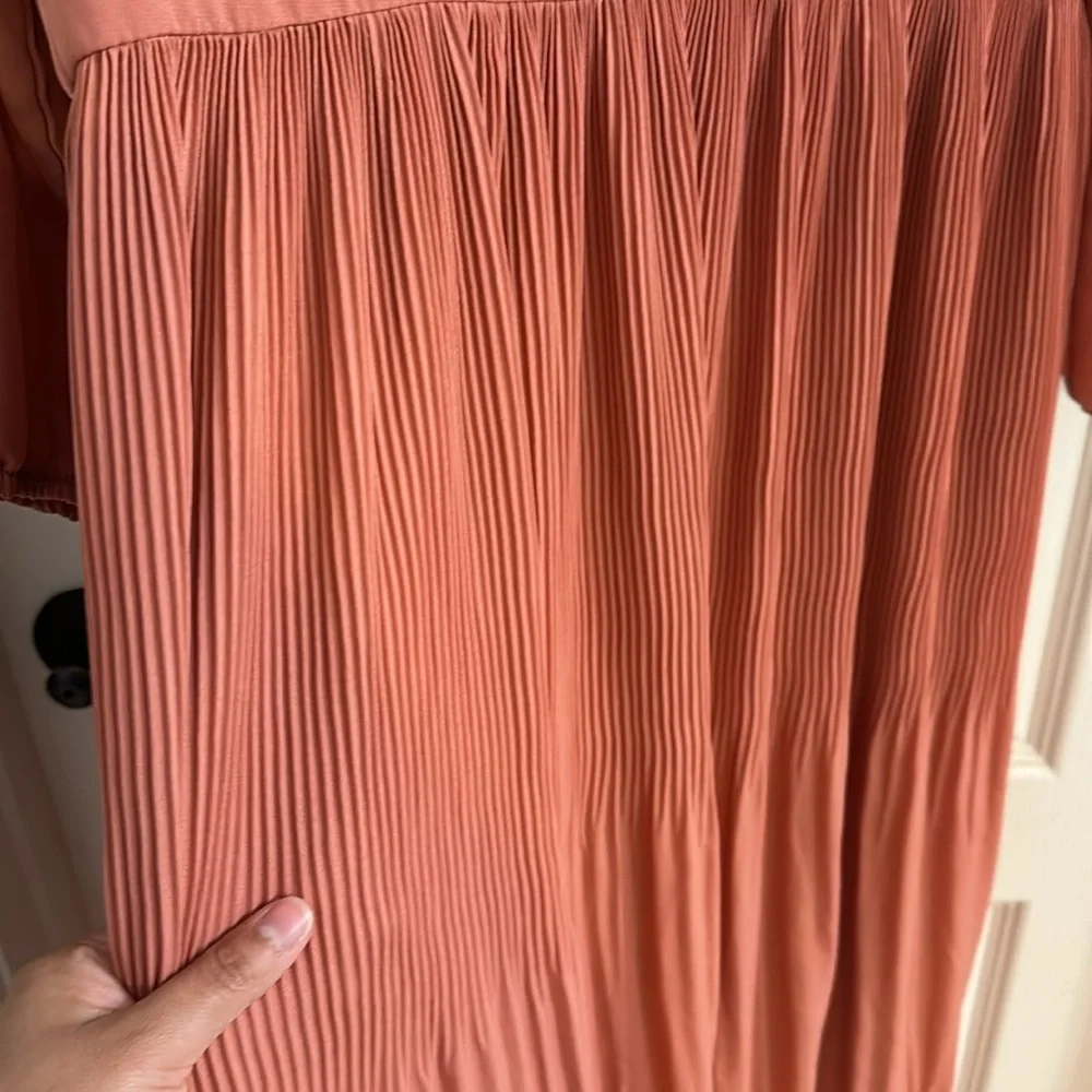 ROOLE DRESS - Picture 2 of 4